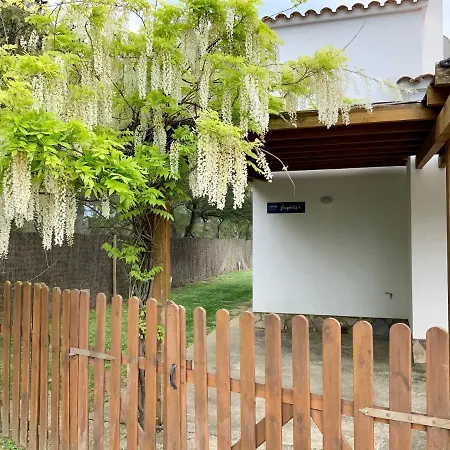 וילה Empuries, Garden & Private Pool סנט מרטי ד'אמפורייס