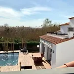 Empúries, Garden&private Pool *