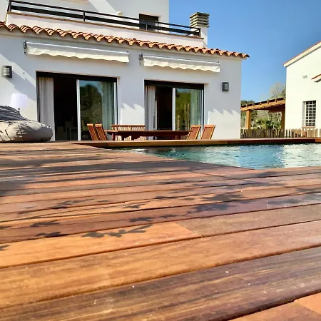 Empuries, Garden & Private Pool 산트마르티 뎀푸리에스