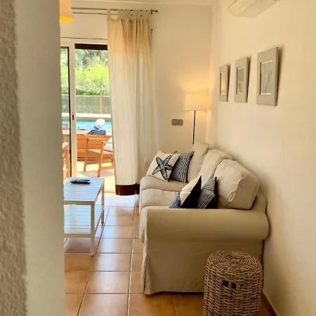 빌라 Empuries, Garden & Private Pool